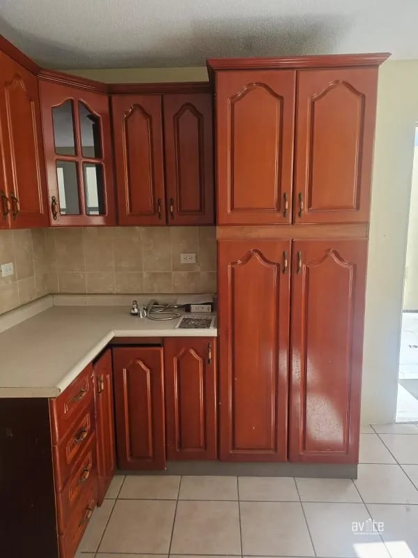 Condado Naranjo, casa Navarra dentro de Alameda Norte Q2,800,000 — Casa en Venta en Condado Naranjo, Zona 4 Mixco, Guatemala, Ciudad — foto 10 de 14