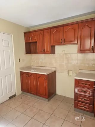 Condado Naranjo, casa Navarra dentro de Alameda Norte   Q2,800,000 — Casa en Venta en Condado Naranjo, Zona 4 Mixco, Guatemala, Ciudad — miniatura 9 de 14