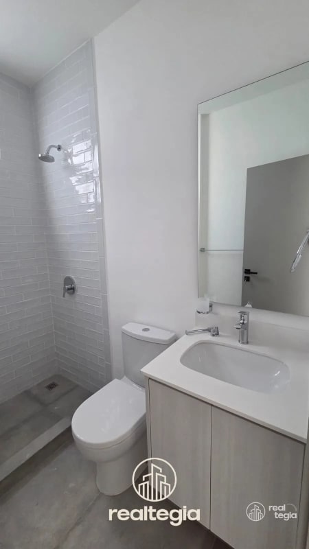 APARTAMENTO ANTARES DE CAYALÁ ZONA 16 - 3