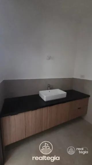 APARTAMENTO NOGALES DE CAYALÁ ZONA 16 — Apartamento en Venta en Zona 16, Guatemala, Ciudad — miniatura 6 de 13