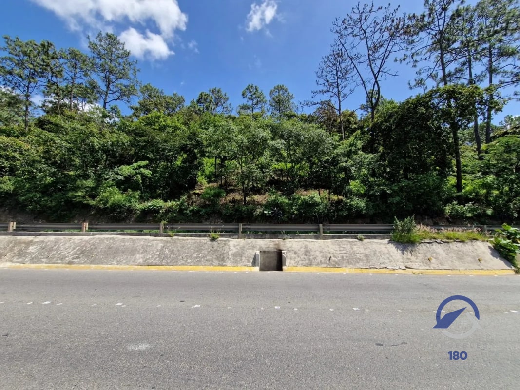 Terreno en venta en la Carretera Interamericana, km 46.3, Quintas del Tejar - 1