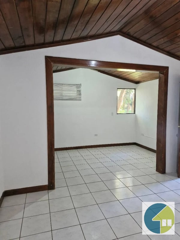 Amplia casa en alquiler km 25 CAES - 5
