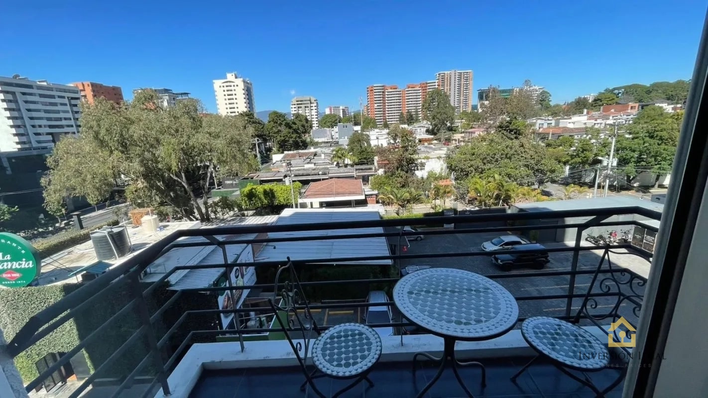 Moderno Apto en Edificio Catania, Zona 14 | 2 Hab + Amueblado – $1,300 - 15