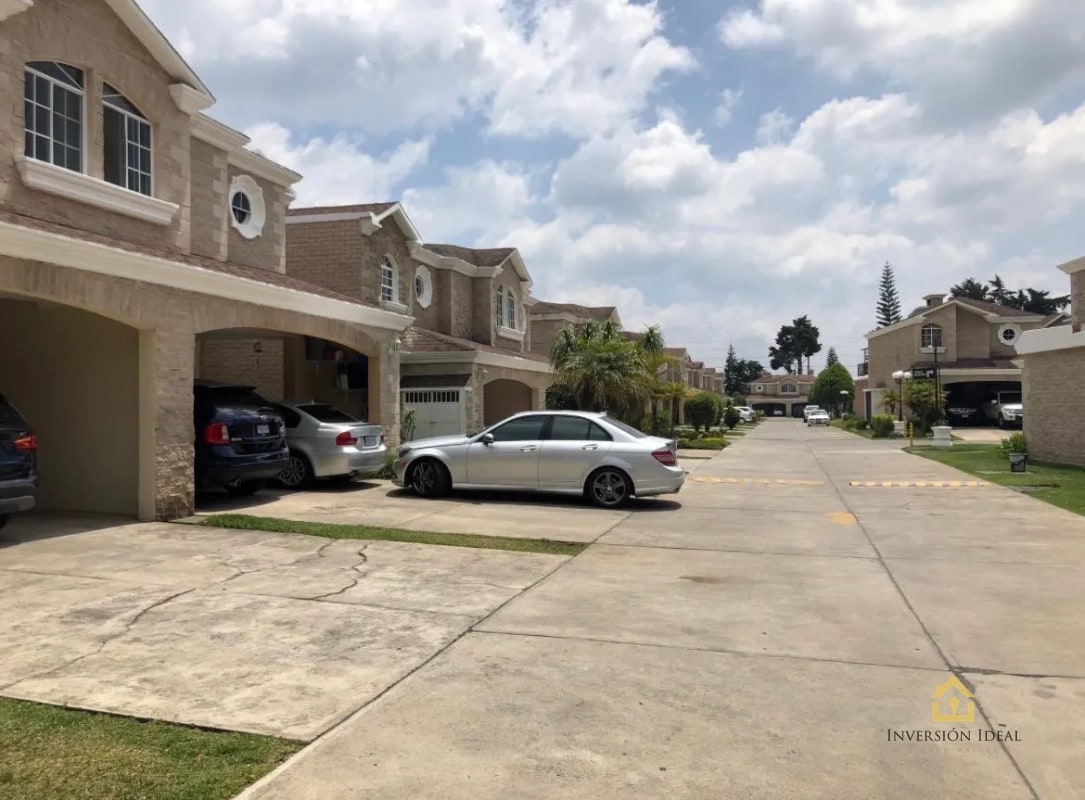 CASA EN RENTA COND. SANTA ANITA 1 | 3 HAB + CHIMENEA Y PISCINA | Q5,700 - 6