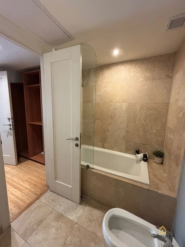 Apto Amueblado 2 Hab + Cuarto de Serv. $2,500 | Edificio Atrium Zona 10 - 3