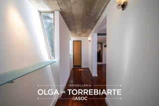 Loft en Colonia Oakland, Zona 10 — Apartamento en Alquiler en Zona 10, Guatemala, Ciudad — miniatura 2 de 10