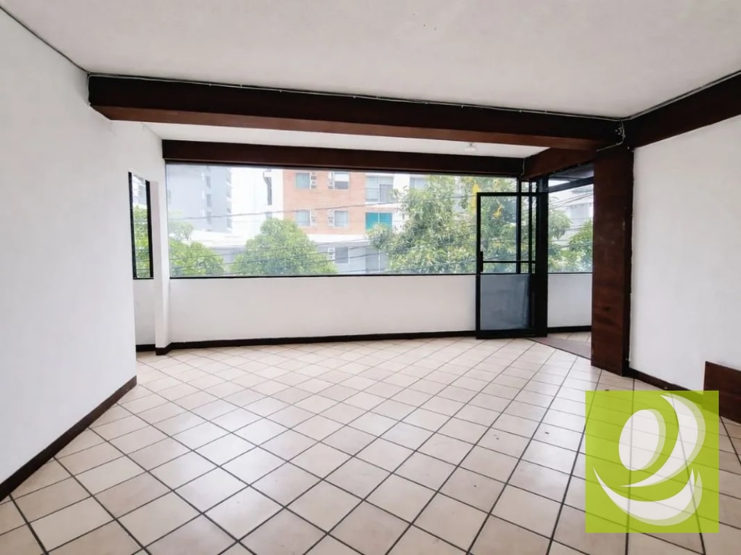 Oficina en Renta en Edificio Ingalsa zona 11 cdad - 9