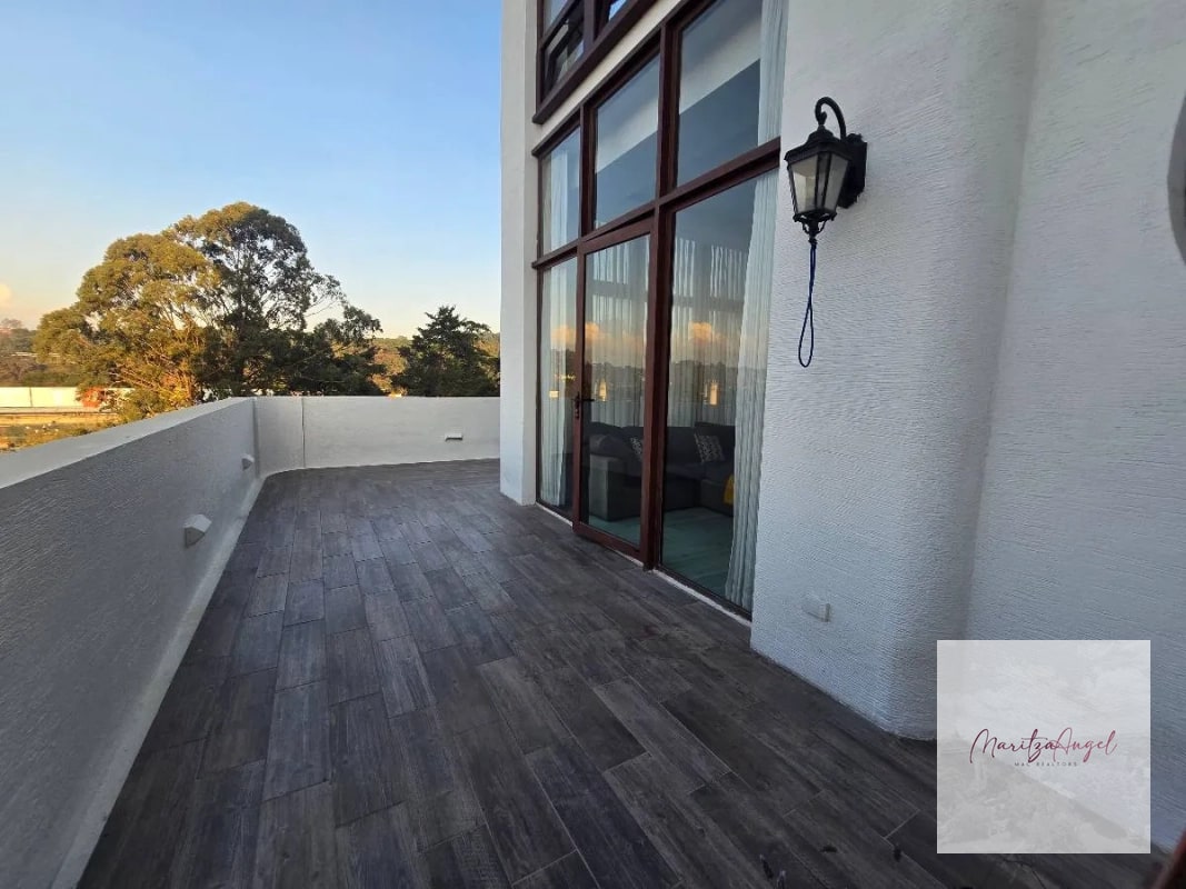 ALQUILER DE APARTAMENTO EN LIRIOS CAYALA ZONA 16 - 9