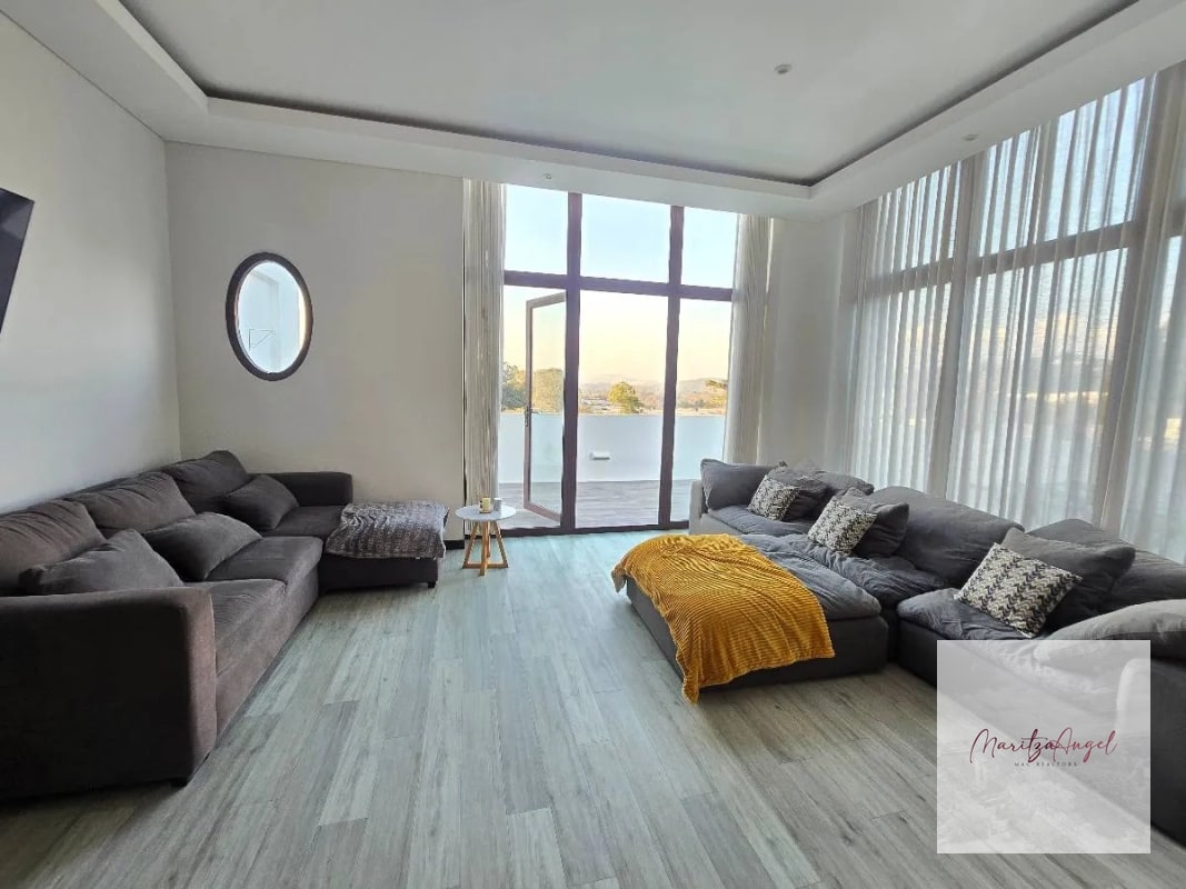 ALQUILER DE APARTAMENTO EN LIRIOS CAYALA ZONA 16 - 8
