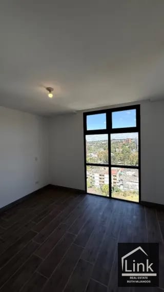 RENTA DE APARTAMENTO ZONA 15 AMUEBLADO — Apartamento en Alquiler en Kiintea, Zona 15, Guatemala, Ciudad — miniatura 2 de 11