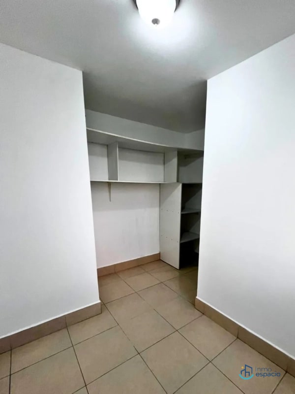 Penthouse en Alquiler – Zona 10 - 9