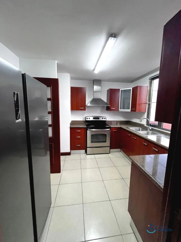 Penthouse en Alquiler – Zona 10 - 4