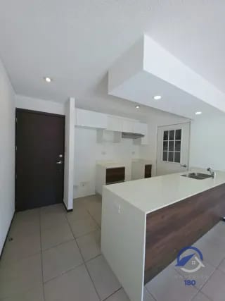 Apartamento en venta en Parque San Angel, zona 2, actualmente rentado, ideal para inversión — Apartamento en Venta en Parque San Ángel, Zona 2, Guatemala, Ciudad — miniatura 13 de 16