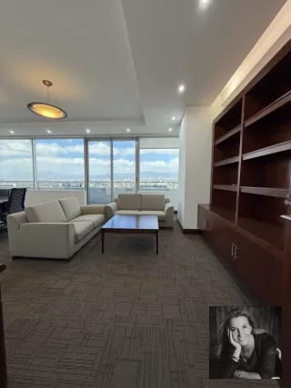 Oficina en Renta en Zona 10 Guatemala – 285 m² Corporativos — Oficina en Alquiler en Zona 10, Guatemala, Ciudad — miniatura 1 de 15