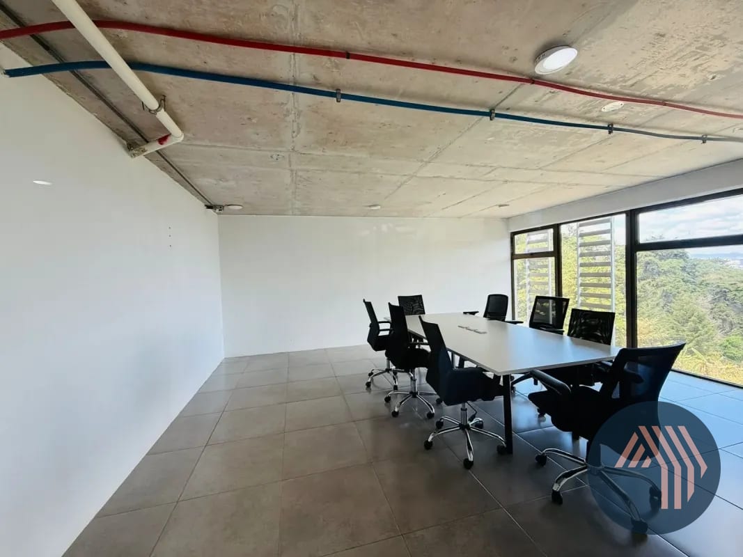 Alquiler de Amplios Espacios para Oficinas - VH3, Zona 15 — Oficina en Alquiler en Vista Hermosa III, Zona 15, Guatemala, Ciudad — foto 13 de 17