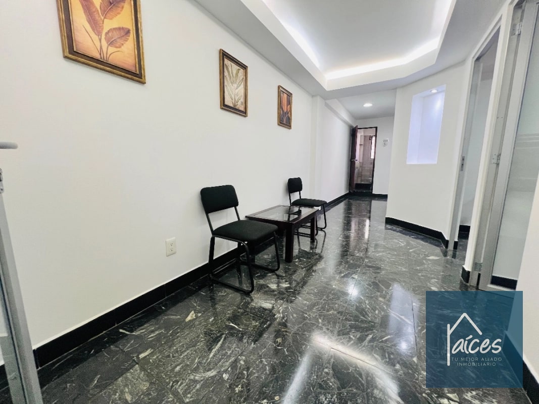 Clínica Odontológica en VENTA en Zona 10 (D) - 6