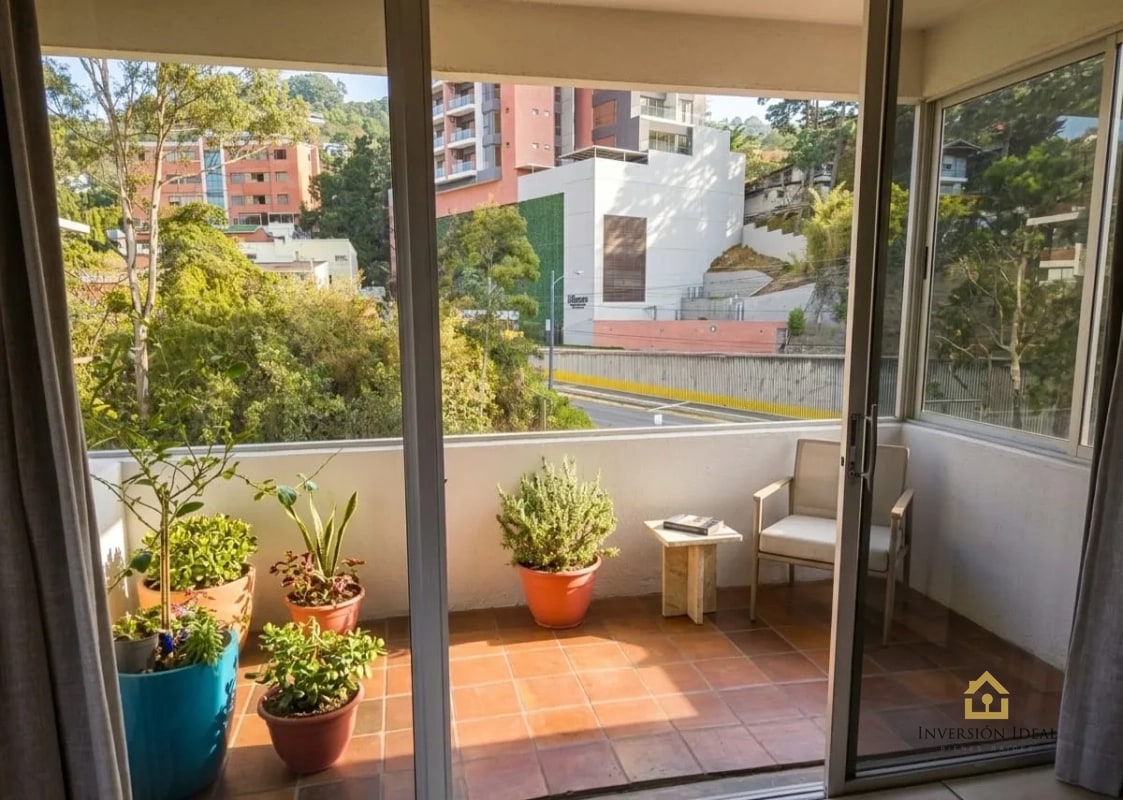 Apartamento en renta Equipado - $850 - Edificio Convista Z.15 - 1 Hab + Cuarto de Servicio - 2