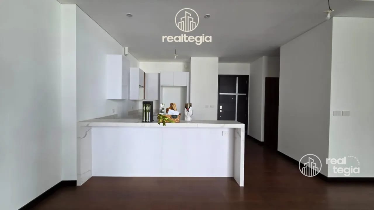 APARTAMENTO NOGALES DE CAYALÁ ZONA 16 — Apartamento en Venta en Zona 16, Guatemala, Ciudad — foto 1 de 10