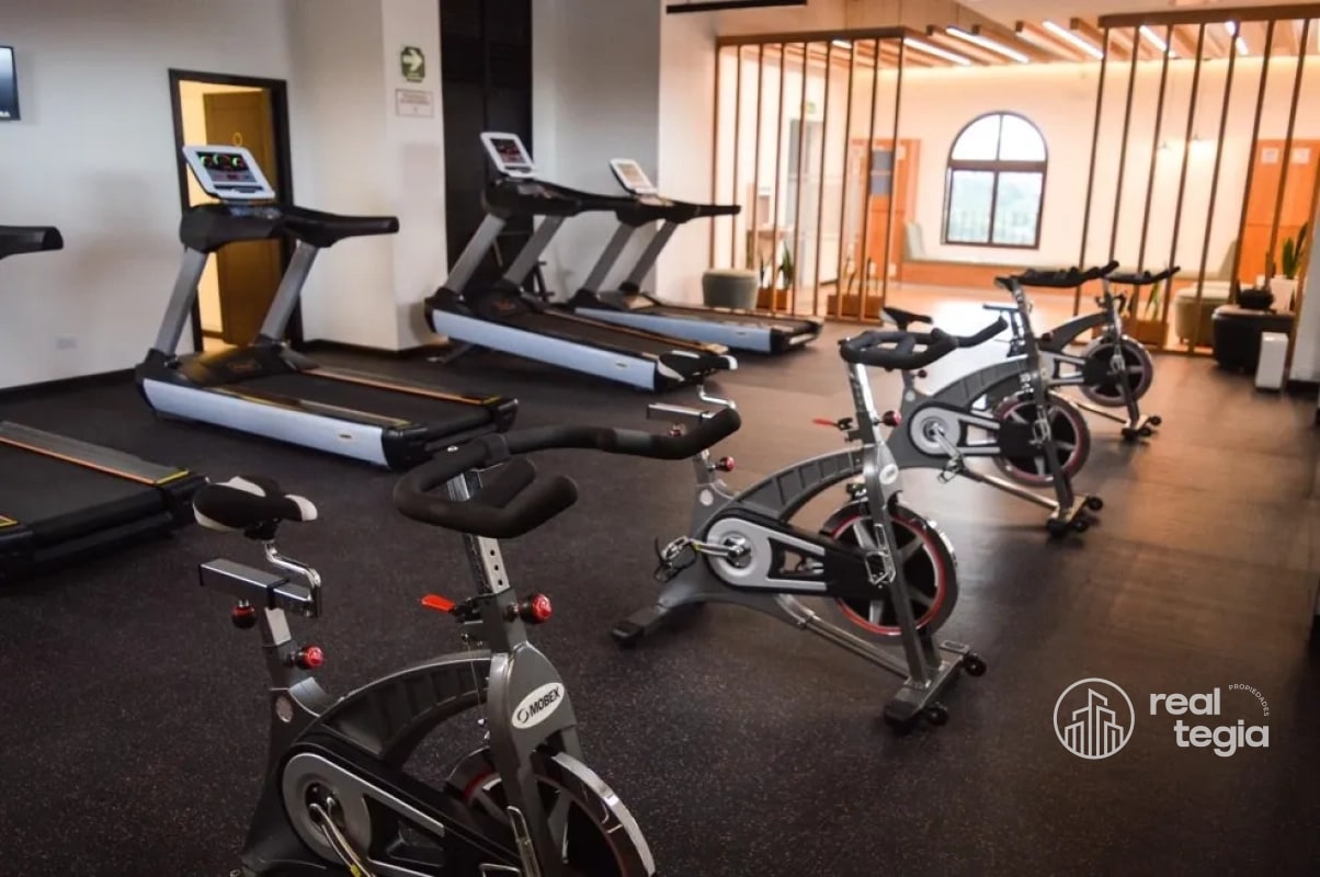 APARTAMENTO EN LIRIOS DE CAYALÁ ZONA 16 - 4