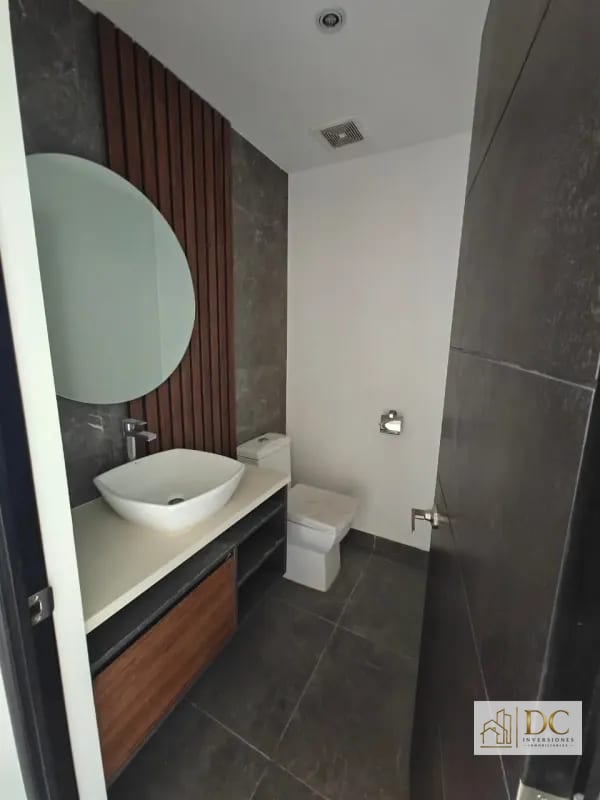 CLÍNICA MÉDICA EN VENTA – EDIFICIO RENOVATI | ZONA 10 — Clínica en Venta en Renovati, Zona 10, Guatemala, Ciudad — foto 3 de 7