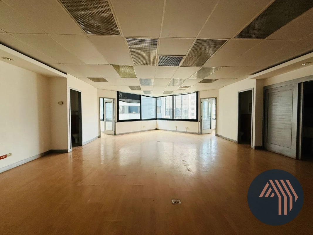 ALQUILER DE OFICINA TABICADA 151MT2 - MURANO CENTER, ZONA 10 - 10