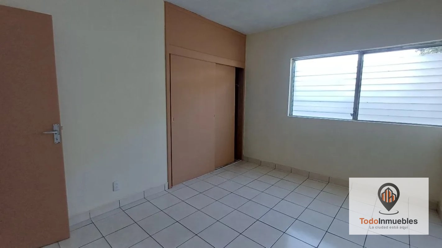 Casa en Renta en zona 15 vh2 - 12