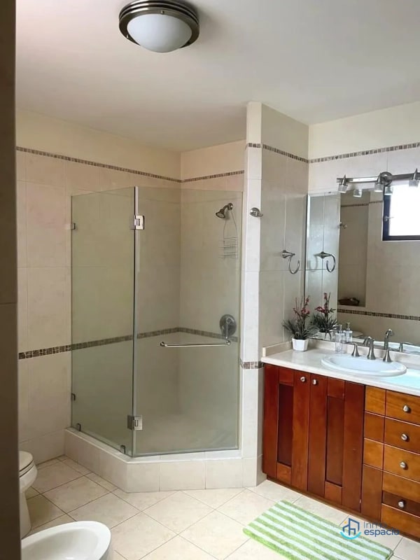 Apartamento en Alquiler – Casa Rialto, Zona 14 - 9