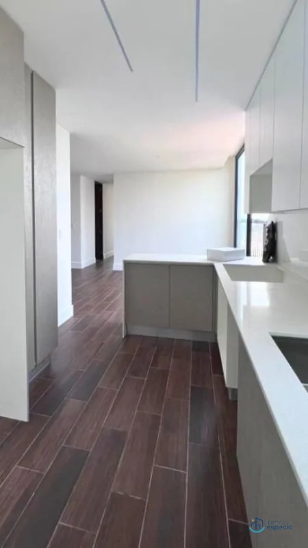 Apartamento en Alquiler – Edificio Roselló Zona 13 - 3