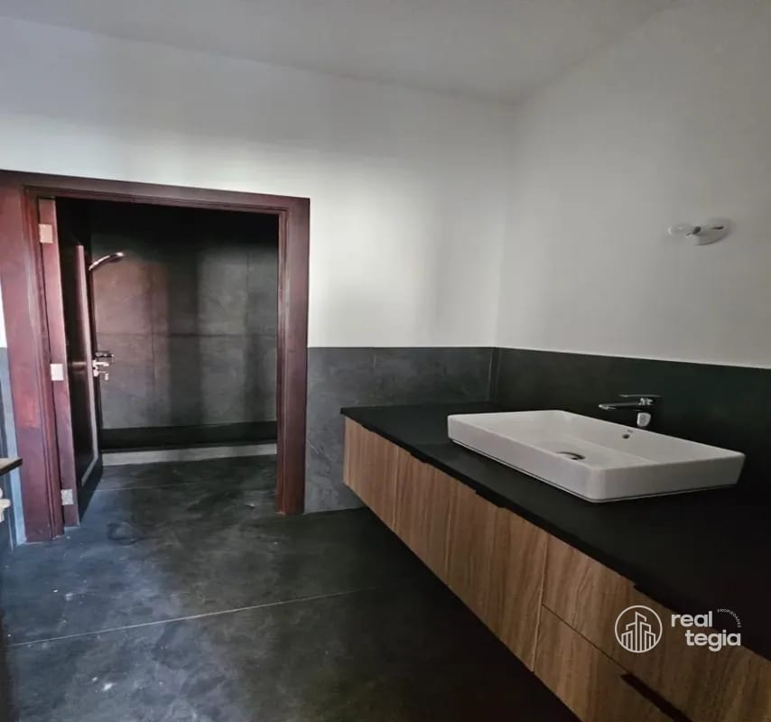 APARTAMENTO NOGALES DE CAYALÁ ZONA 16 — Apartamento en Venta en Zona 16, Guatemala, Ciudad — foto 3 de 8