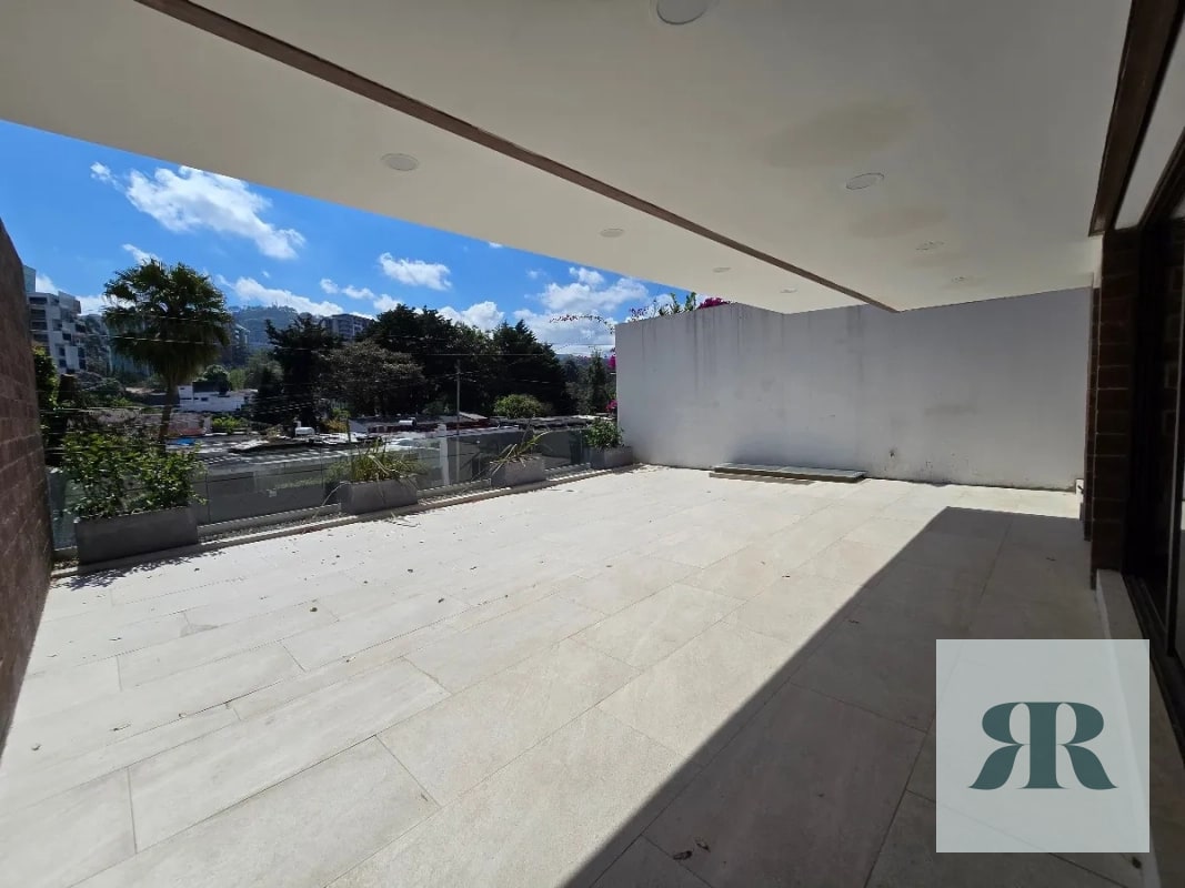 *Casa en Venta Vista Hermosa II, dentro de garita, 4 dormitorios* - 10