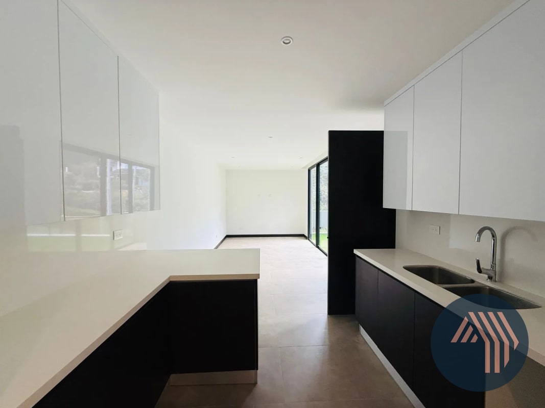 VENTA DE PRECIOSA CASA - ARAMA, SANTA CAT. PINULA - 6
