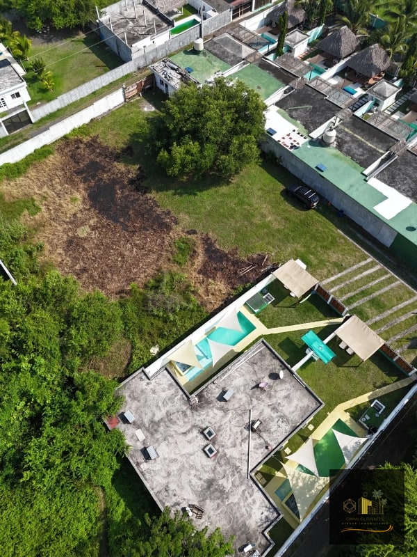 2 Casas de Playa en Venta en Monterrico - 17