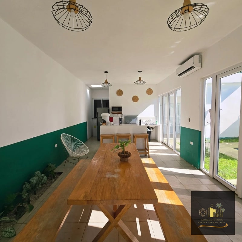 2 Casas de Playa en Venta en Monterrico - 11