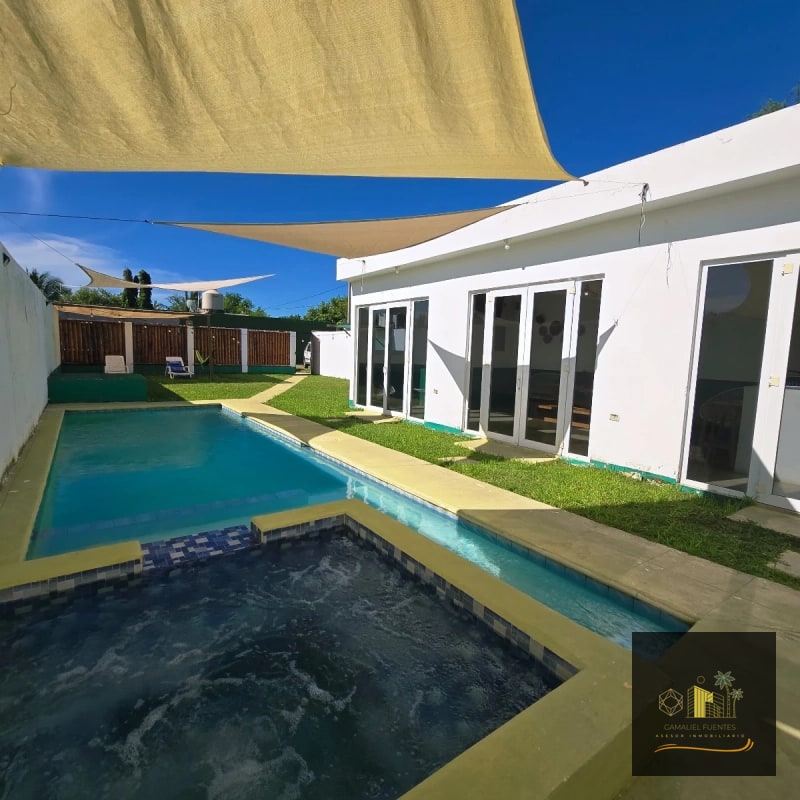 2 Casas de Playa en Venta en Monterrico - 8