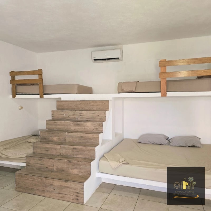 2 Casas de Playa en Venta en Monterrico - 6