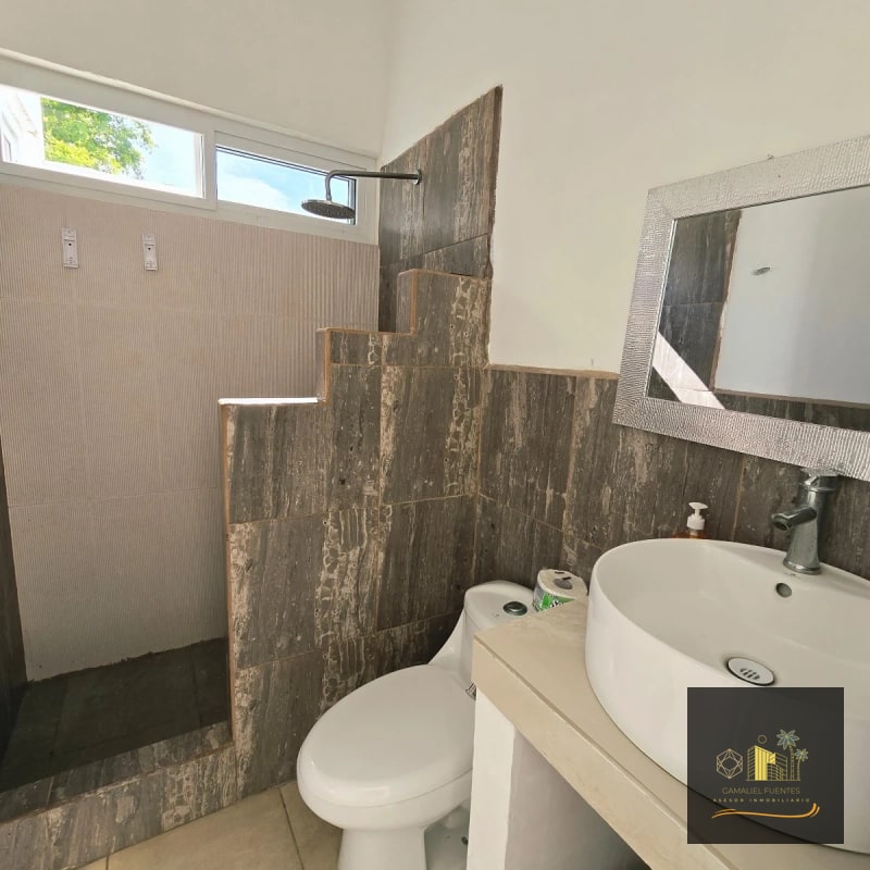 2 Casas de Playa en Venta en Monterrico - 5
