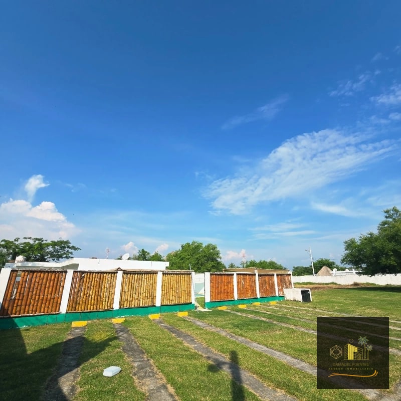 2 Casas de Playa en Venta en Monterrico - 4
