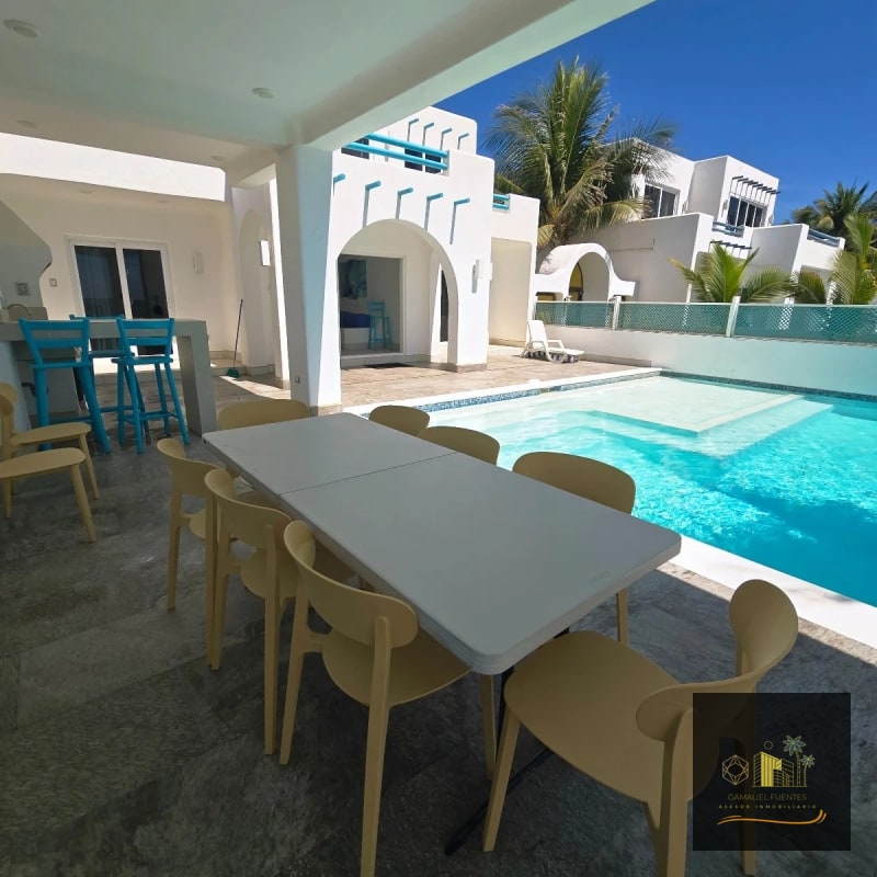 Casa De Playa en Venta Frente al mar en Monterrico - 16