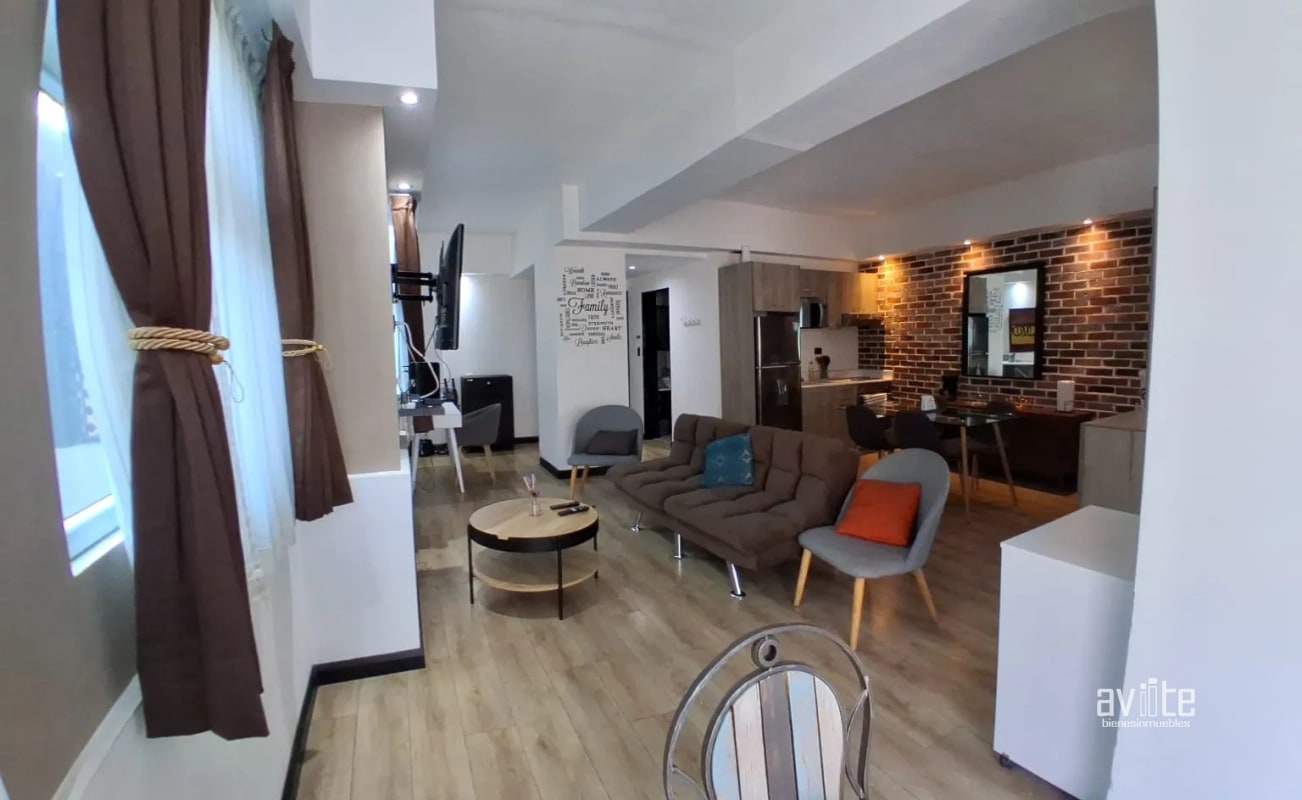 CENTRO VIVO, Zona 1.    Apartamento amplio  $135,000 - 2