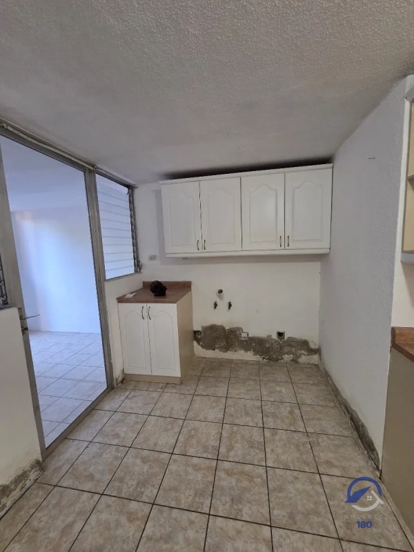 Amplio apartamento en renta en Balcones de Las Charcas, zona 11 - 13