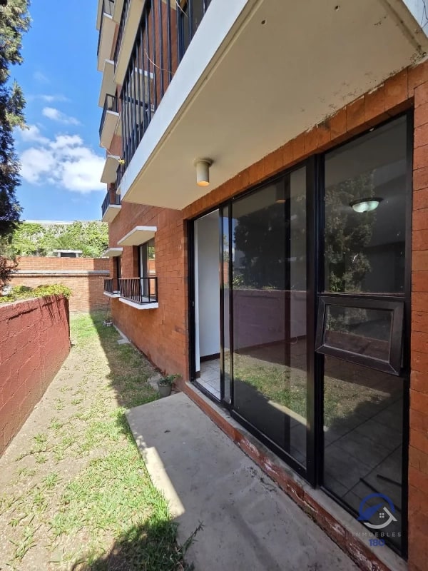 Amplio apartamento en renta en Balcones de Las Charcas, zona 11 - 2