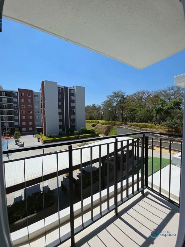 Apartamento en Venta – Parque San Ángel, Zona 2 - 14