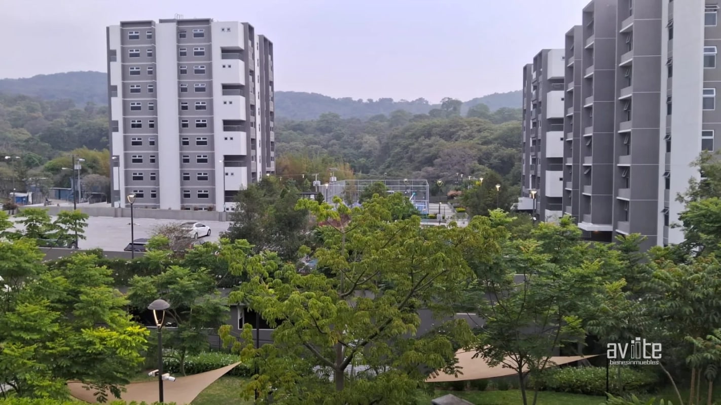Condado Naranjo, Alegría:  apartamento 2 habitaciones con balcón Q5,500.00 - 2