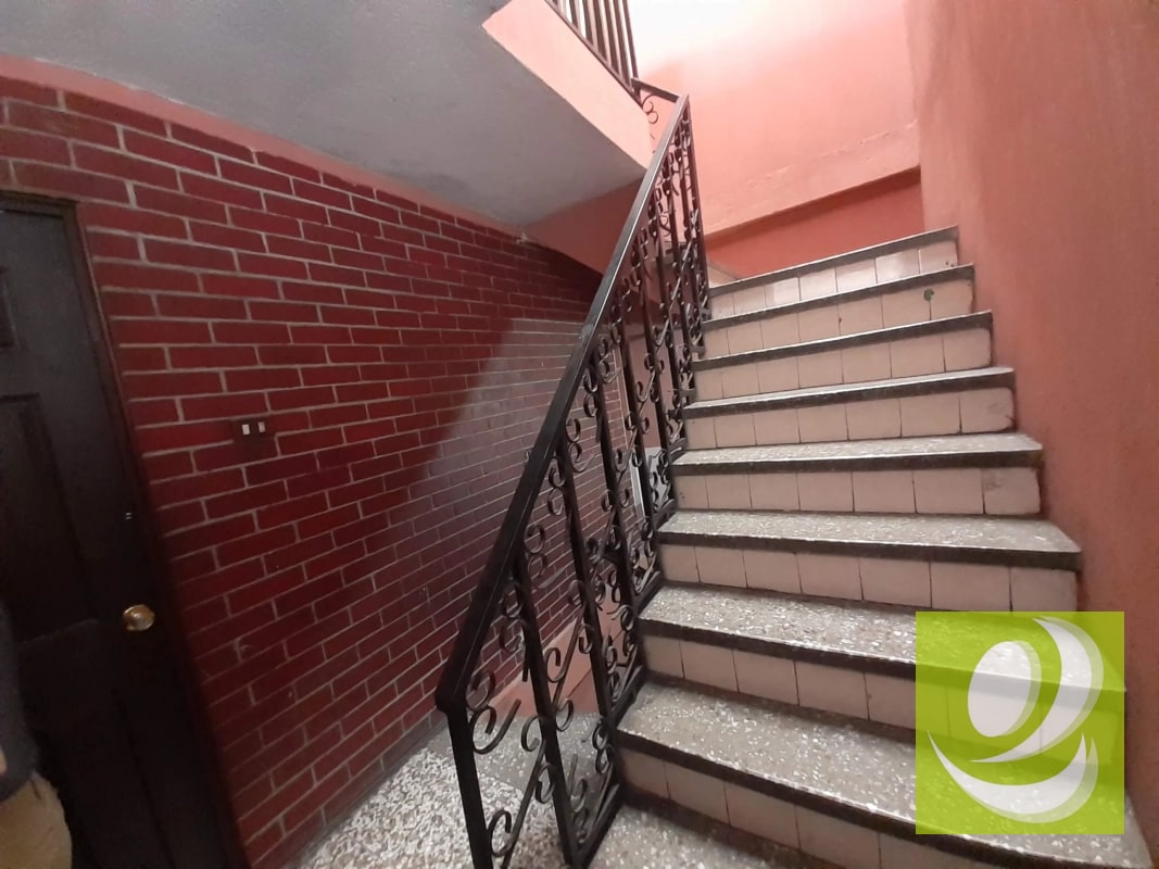 Propiedad En Venta con 4 Apartamentos Zona 3 Mixco - 4