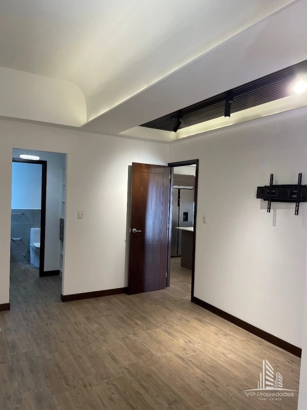 Casalini Diagonal 6 zona 10, apartamento en alquiler - 9
