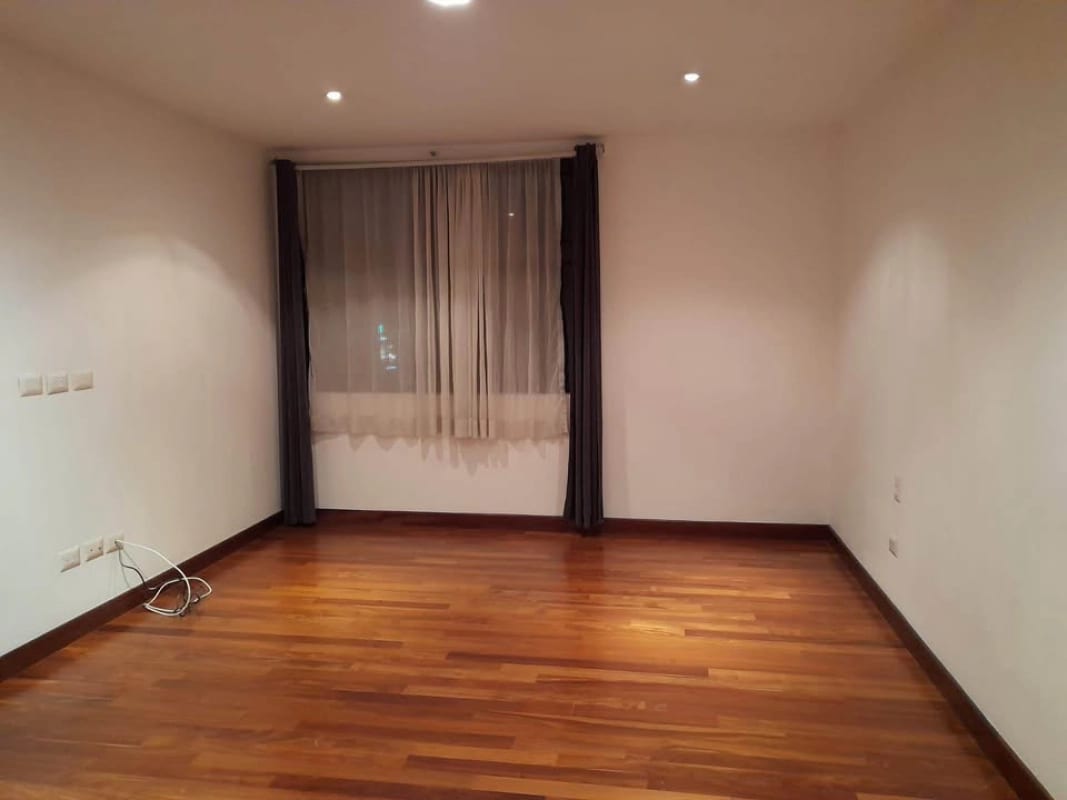 SE VENDE APARTAMENTO EN ZONA 10 MIRAFIORI — Apartamento en Venta en Zona 10, Guatemala, Ciudad — foto 6 de 10