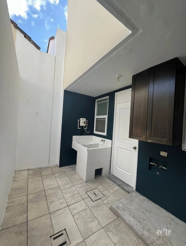 CONDADO NARANJO. Casa tipo Solana en venta, dentro de Alameda Norte $425,000 - 3
