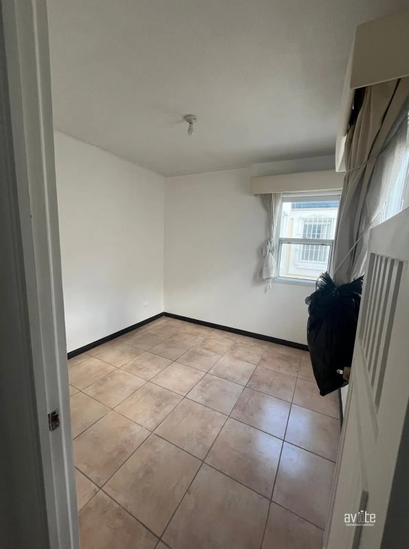 CONDADO NARANJO. Casa tipo Solana en venta, dentro de Alameda Norte $425,000 - 8