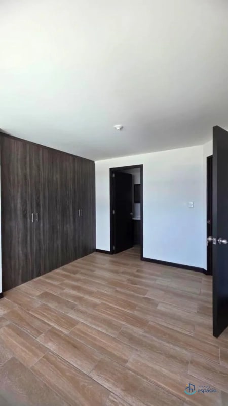 Apartamento en Venta – Edificio Petápolis, Zona 12 - 11