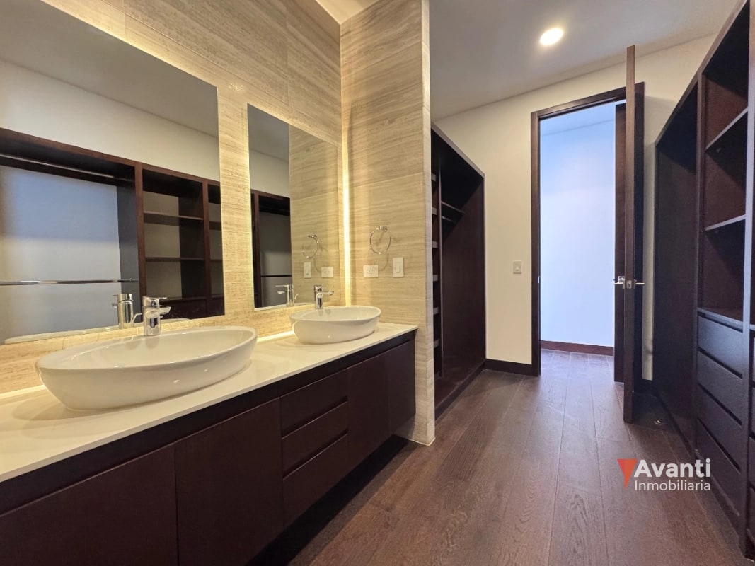 ALQUILER APARTAMENTO ZONA 14, ECHO - 7
